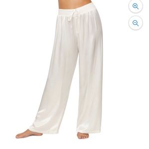 PJ Harlow Pearl Satin Lounge Pants Large